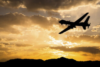 video incendiu masiv la un depozit de petrol din soci dupa un atac cu drone al ucrainei zborurile au fost suspendate 688f1f895a7e3