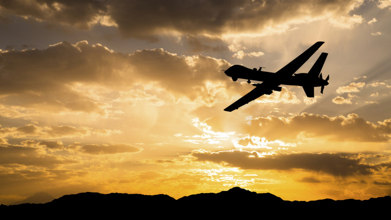 video incendiu masiv la un depozit de petrol din soci dupa un atac cu drone al ucrainei zborurile au fost suspendate 688f1f895a7e3