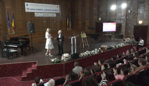 65 de ani de scoala de muzica la slatina 68d3eb1ed8c3d