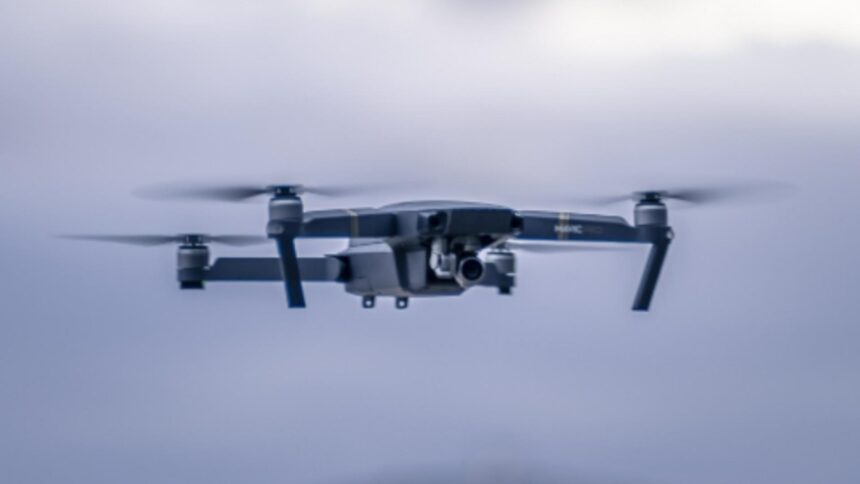 alerta pe aeroportul otopeni prezenta unei drone a blocat aterizarea mai multor zboruri pilotii au fost nevoiti sa faca manevre speciale 68d9815372e09