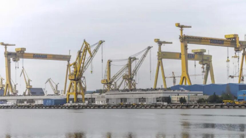 angajatii de la santierul naval damen mangalia protesteaza in fata ministerului economiei 68d38b2266688
