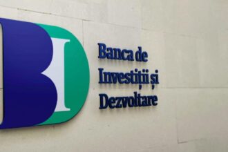 bolojan taie de la cei saraci dar ignora risipa din institutiile statului cum toaca milioane de euro o banca de stat fara activitate 68cd36d14d496