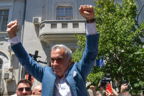 calin georgescu anuntul care spulbera coalitia de guvernare am solutia prin programul de tara o strategie clara 68dbbc3fef558