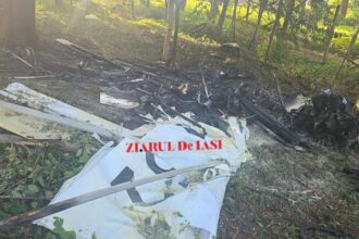 cum s a prabusit avionul ultrausor in iasi teroarea care a urmat dupa impact toata benzina a inceput sa curga pe el 68da43ef140fc