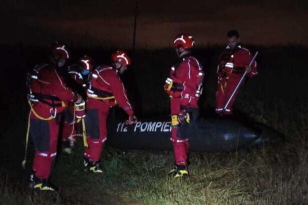 descoperire macabra pe crisul repede barbat inecat prins in vegetatia subacvatica la un metru de mal 68c3a746ec715