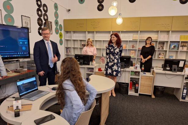 doua decenii de schimburi culturale cu sua programul american spaces sarbatorit in romania 68cba02ff2472