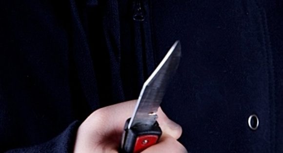 elev ranit cu briceagul in incinta unui liceu victima transportata la spital 68da6e169f9b5