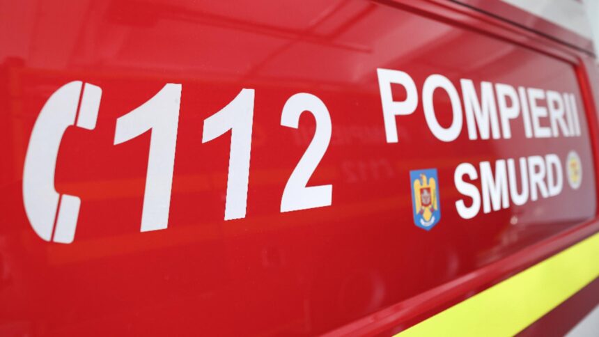 explozie urmata de incendiu intr un sat din prahova o femeie de 72 de ani a suferit mai multe arsuri pe maini si fata 68d4dde64be28