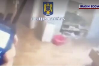 femeie de 33 de ani salvata dintr un apartament in flacari momentul surprins pe camerele body cam 68d2f20976d27