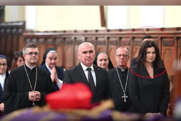 ilie bolojan a aparut prima oara public alaturi de iubita premierul evita sa vorbeasca despre tragedia de la iasi 68d8f11ea47c3