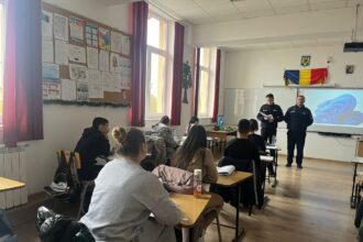 jandarmii olteni actiuni preventiv educative in scoli 68ca948dc0d7f