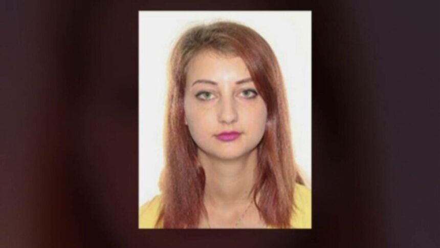mama bebelusului mort pentru ca nu a fost pus in scaun auto data in urmarire dupa ce a primit 4 ani de inchisoare femeia practica prostitutia iar partenerul ii gasea clienti 68cbeb9da1934