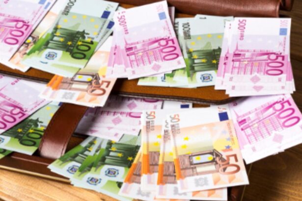 o femeie din timis a fost jefuita de 50 000 de euro prietena ei le a dat pontul hotilor si a momit o in oras ca sa nu fie nimeni acasa 68d7a6f37551f