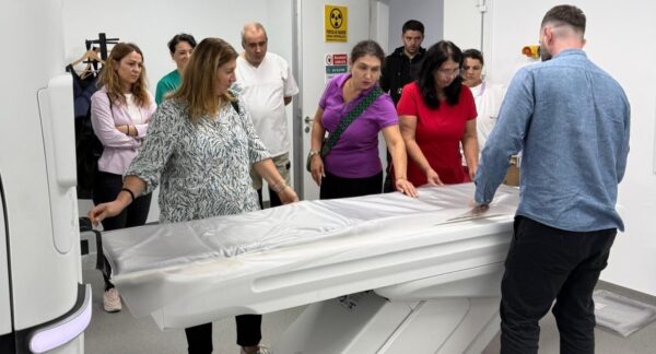 personalul laboratorului radiologie si imagistica medicala din spitalul slatina instruit pentru utilizarea noului computer tomograf 68d62130db6da