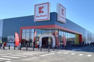 premiera la kaufland retailerul german a introdus in magazinele din romania un sistem inedit care iti spune cat de copt este un fruct extrem de util 68d458aa1cbab