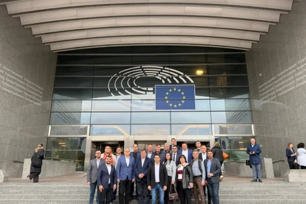 primari din olt in vizita la bruxelles 68d4f091771f9