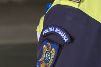 scandal in plina strada la oboga un barbat a fost retinut de politisti video 68c28bfabc8fd