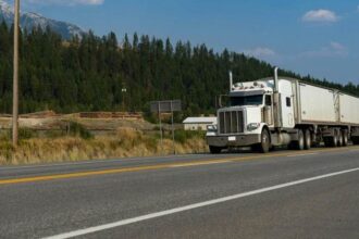 secretul afacerilor mici si mijlocii externalizarea transportului rutier de marfa pentru eficienta si satisfactie garantata 68c7e77d8fb9b