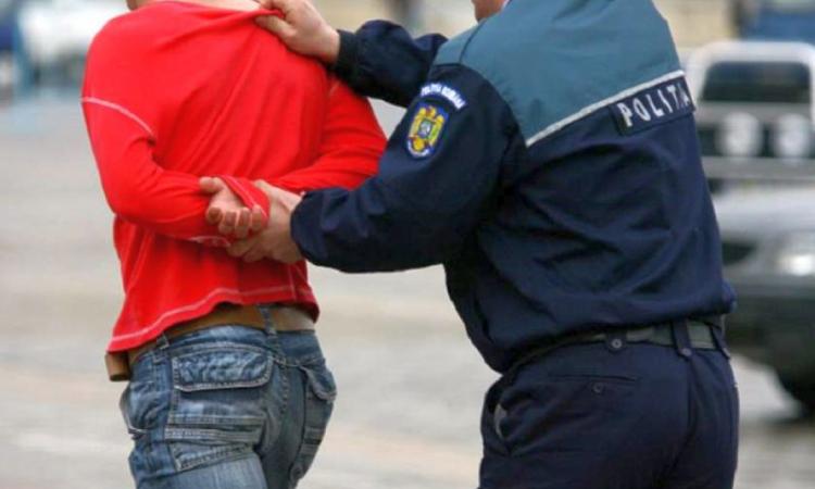 tanar urmarit international prins in olt 68d3c11784bcb