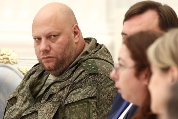 un castigator al competitiei liderii rusiei erou de razboi laudat personal de putin a fost saltat de autoritati cu ce l au prins 68d6d50eab9b4