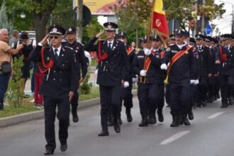 ziua pompierilor sarbatorita de isu olt prin ceremoniale militare avansari in grad si acordarea de distinctii foto 68c7c48819a0d