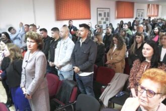 a inceput anul universitar si la slatina 68dfbde3e30ba