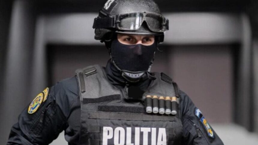 adolescentul care a trimis circa 1 000 de mesaje cu amenintari ramane in arest preventiv iccj a respins contestatia 68e7e700e322e