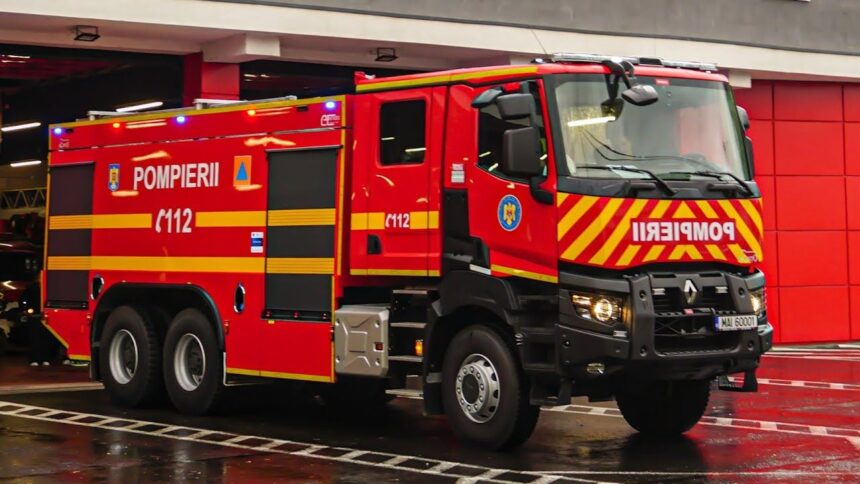 autospeciala isu olt rasturnata in timpul deplasarii catre accidentul de pe drumul expres cinci pompieri raniti 6904fc6153d81 1