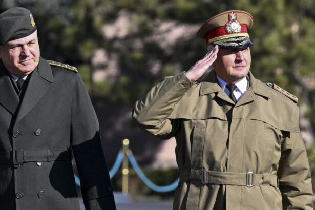 avertisment sumbru de la seful statului major nu e exclus un atac al rusiei 68e7d44a97c11