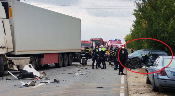 barbatul ranit in accidentul din olt a murit la spital masina acestuia a intrat frontal intr un tir foto 68f3e02575574
