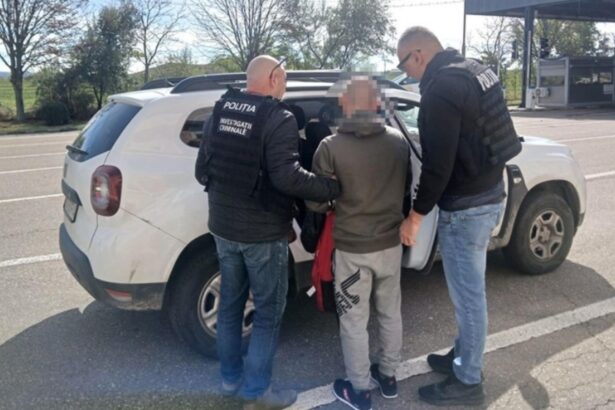 cetatean moldovean cautat pentru ca a incercat sa rapeasca un minor din slovacia prins la vama albita 68e37d263639e