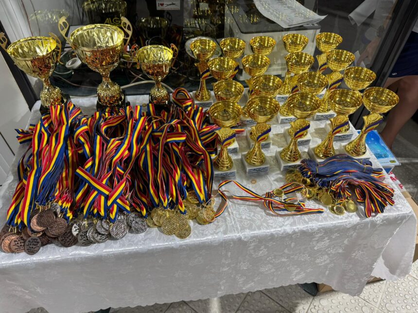 cine a urcat pe podiumul editiei a x a a cupei slatinei la inot 68f8960e3e368