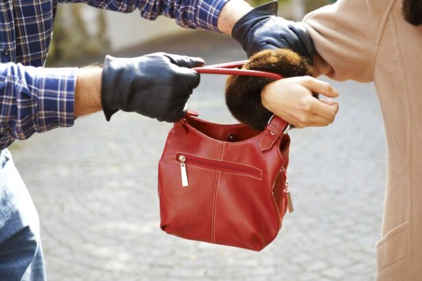 crestere alarmanta a furturilor din buzunare si autoturisme in judetul olt in pofida scaderii generale a infractionalitatii 69049a3392b28