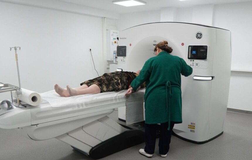primul pacient investigat cu noul computer tomograf la spitalul judetean slatina 68dd05ea2eed7
