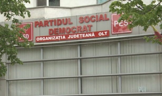 psd slatina incompetenta lui de mezzo anuleaza cupa de inot 68ef63ad65085