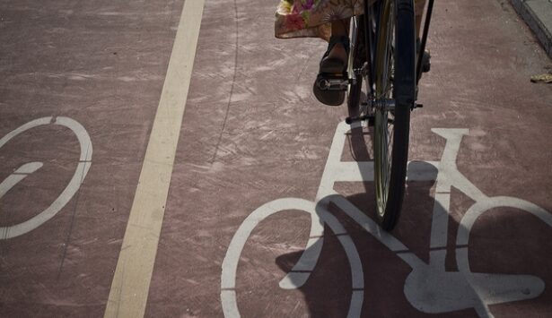 s a semnat contractul de achizitie piste de biciclete si trotuare cu fonduri europene la corabia 68f6bb77bb6f7