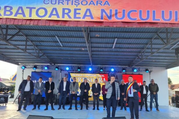sarbatoarea nucului de la curtisoara a ajuns la editia cu numarul xxvi 68e37dd4118d1