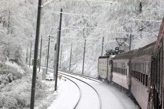 situatie incredibila la cfr calatori zeci de locomotive electrice ar putea ramane in gari din cauza datoriilor 68dd32100c00a