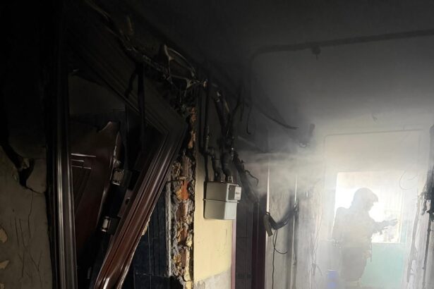 15 garsoniere afectate in urma deflagratiei produse in blocul din bals 6915cf19802f1