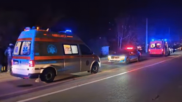 accident grav in slatina un autoturism in care se aflau trei persoane a cazut intr un canal de deversare adanc de 10 metri video 6916baa7c2f26