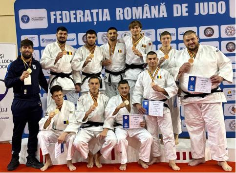 bronz pentru csm slatina la judo 69288b830b83f