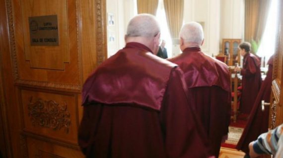 ccr il blocheaza din nou pe bolojan legea care creste taxele si impozitele locale oprita de curtea constitutionala 6921752988d22
