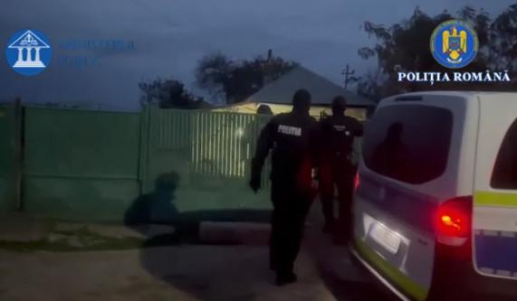 cercetati pentru violarea vietii private 690a37f3a760b