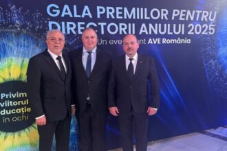 directorul scolii gheorghe magheru din caracal iulian ninel nicolae desemnat directorul anului 2025 pentru antreprenoriat 6909e7362dd7f