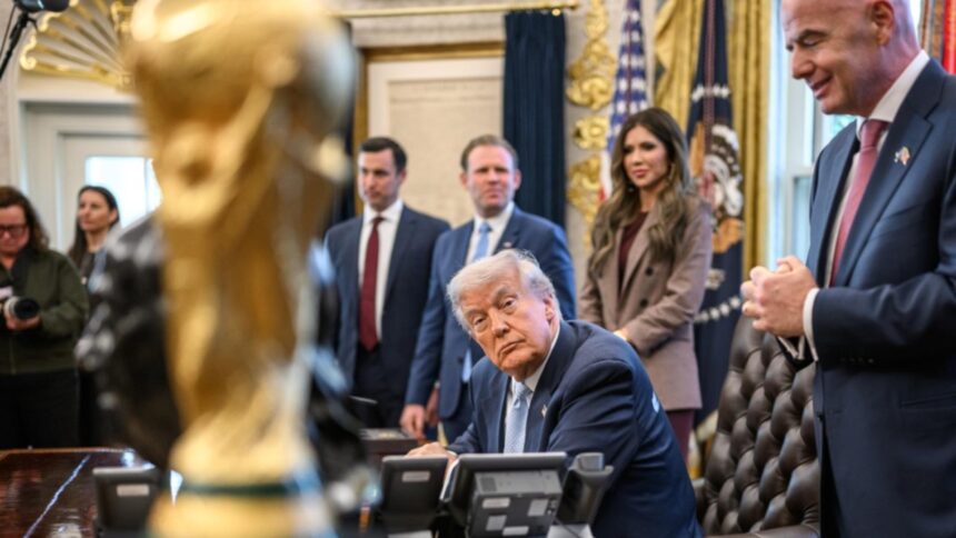 dupa iran donald trump le da interzis fanilor unei alte echipe de fotbal la cupa mondiala 6921f4853b3ed