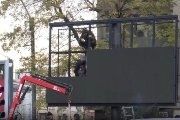 fugarul ghita legaturi cu firma care detine panourile publicitare instalatie de facut bani romanii parcheaza el incaseaza 692774c64c6c2