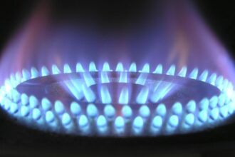 inca un imobil din bucuresti afectat de scurgeri de gaze distrigaz a oprit alimentarea sute de locatari au ramas in frig 6921fdbd721e1