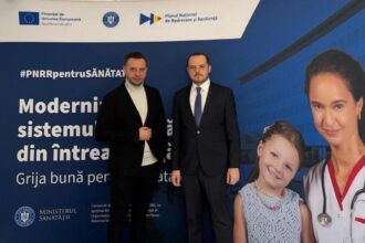 intalnire de lucru intre ministrul sanatatii dr alexandru rogobete si dr florin popa directorul medical al spitalului slatina 690c712101e79