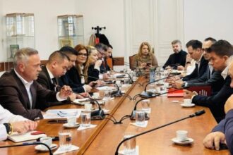 ministrul agriculturii in dialog cu marile retele comerciale pentru mai multe produse romanesti la raft 691ec78d0c26a