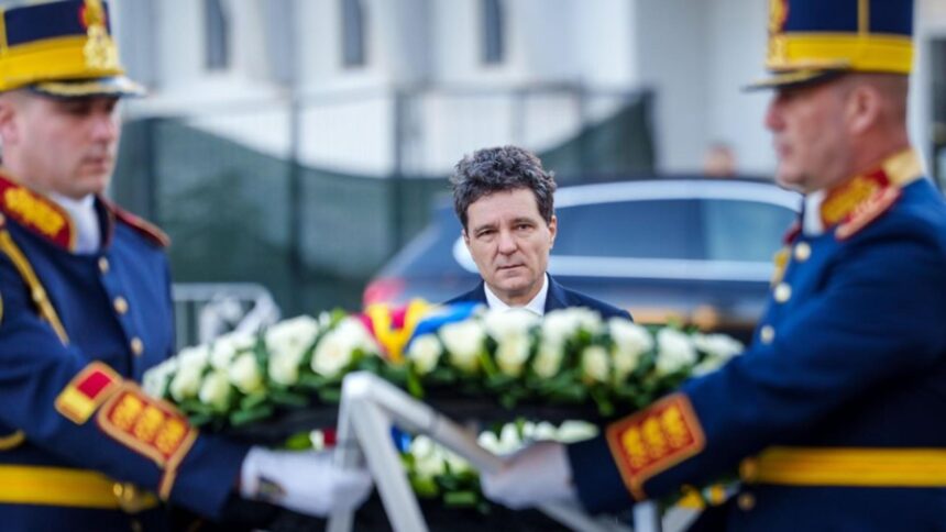 nicusor dan nu are gata strategia de aparare dar are timp pentru campania rezistilor 6908a2c71462d